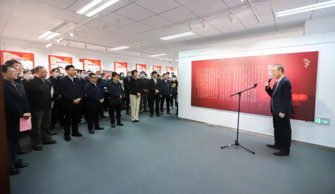 2200e4173a654d28beac3b74956ef62a.jpg 2200e4173a654d28beac3b74956ef62a.jpg