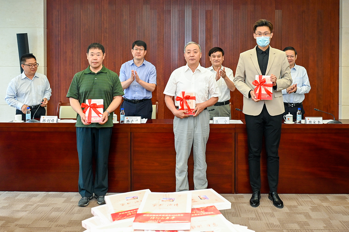 032752d772e5492a95cb8b19530af6b1.jpg 032752d772e5492a95cb8b19530af6b1.jpg