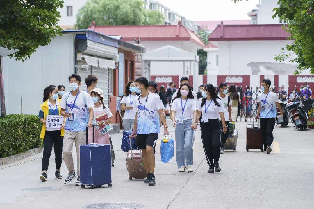 1ccfe988625f454aa7aafdbb748e29be.jpg 1ccfe988625f454aa7aafdbb748e29be.jpg