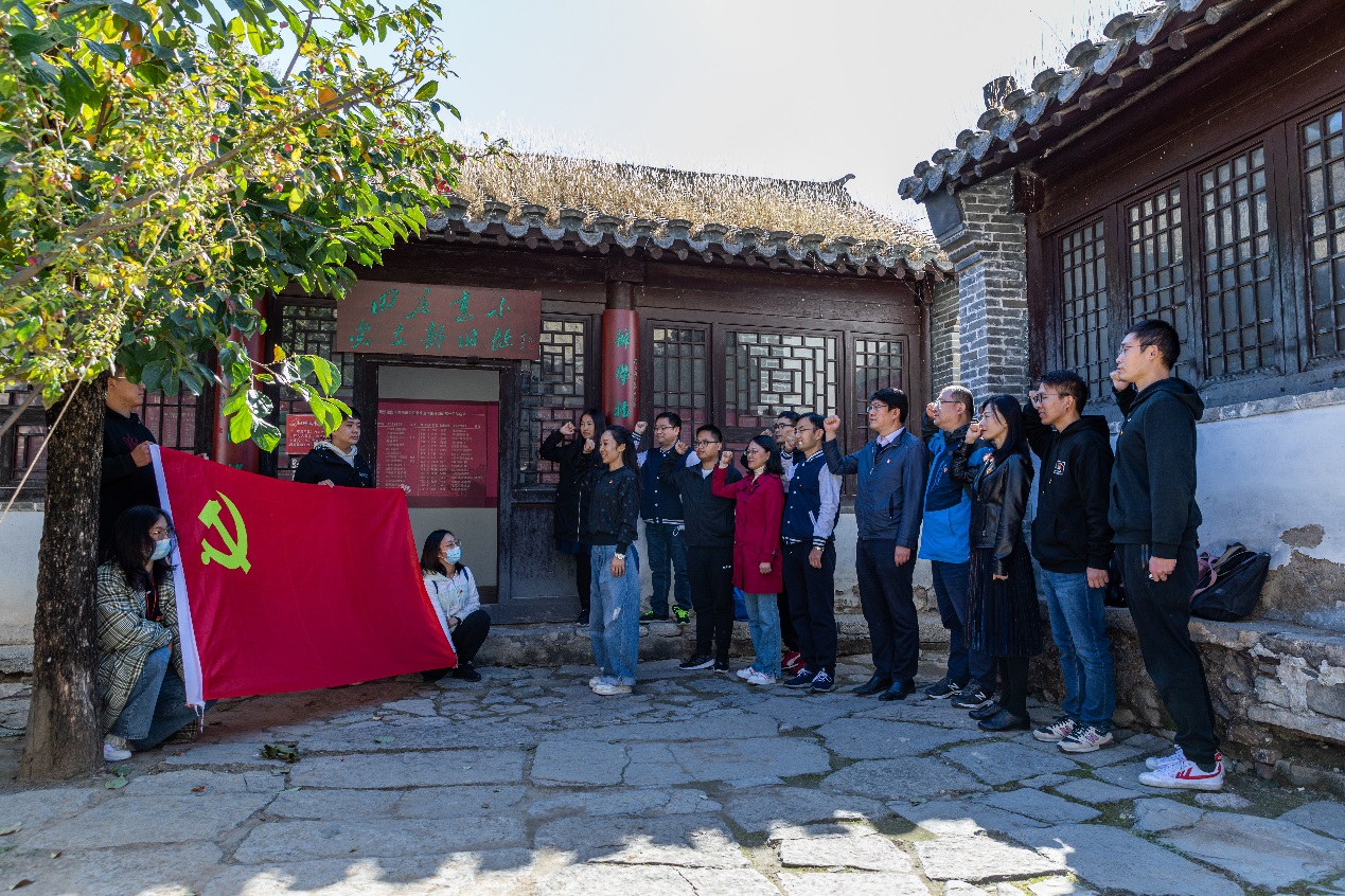 b47daf3014194499bee0f219e0a0905a.jpg b47daf3014194499bee0f219e0a0905a.jpg