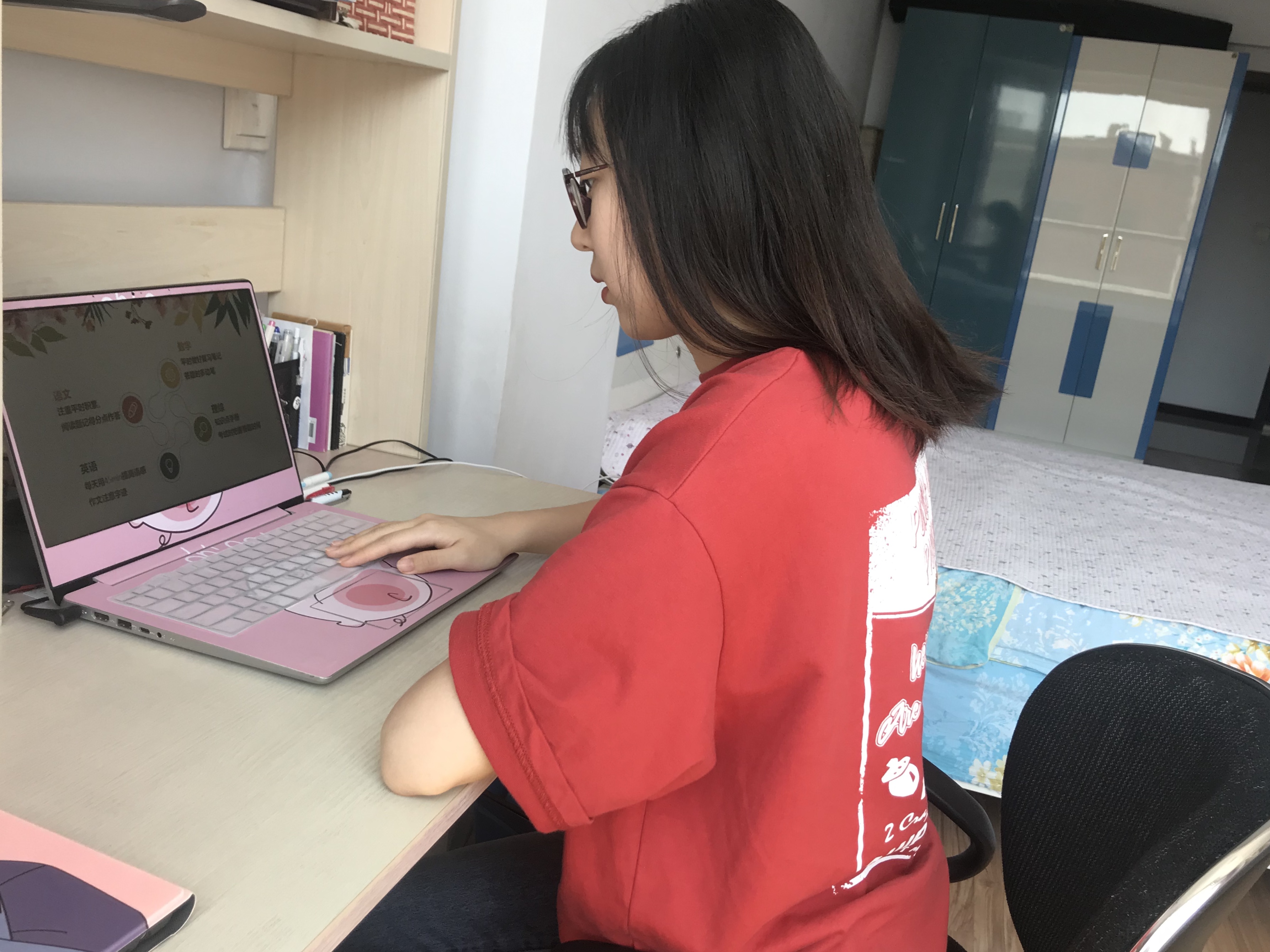 0d8665c289754f27b2d5f9c9c83c7b80.jpg 0d8665c289754f27b2d5f9c9c83c7b80.jpg