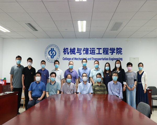 6c8f40845f054a44a652fc1c6d048108.jpg 6c8f40845f054a44a652fc1c6d048108.jpg