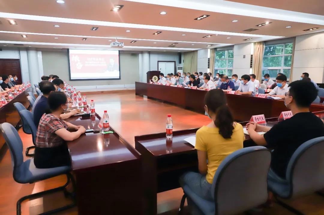 8d64bd391d494c78b213621e83813fc1.jpg 8d64bd391d494c78b213621e83813fc1.jpg