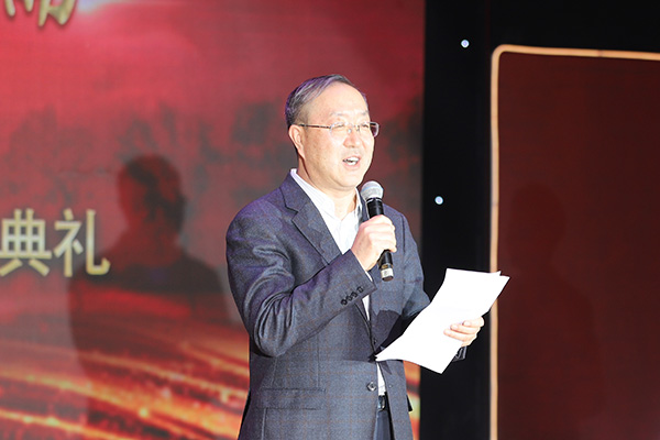 ab056ab413e94bf4b01d414a49ee3617.jpg 20201216_企業(yè)獎(jiǎng)學(xué)金頒獎(jiǎng)典禮_孟禹豪攝 (6).jpg