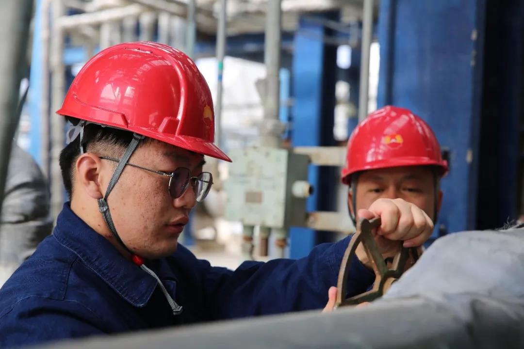 17446be83f48433c8b8bf3498a8a4bdc.jpg 17446be83f48433c8b8bf3498a8a4bdc.jpg