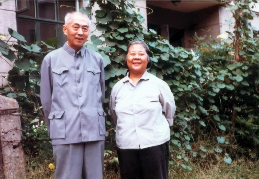 bb713bf5c70b4326ba088533494f9517.jpg bb713bf5c70b4326ba088533494f9517.jpg