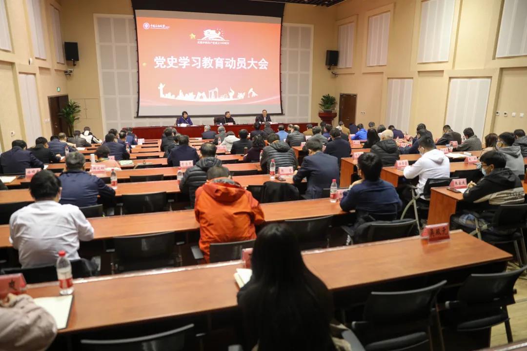 4b1458fbe05b4165a672d2e1fac2b004.jpg 4b1458fbe05b4165a672d2e1fac2b004.jpg