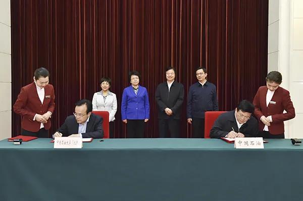 1e1ec6fa83e945e18085b71fc6dfd3ac.jpg 1e1ec6fa83e945e18085b71fc6dfd3ac.jpg