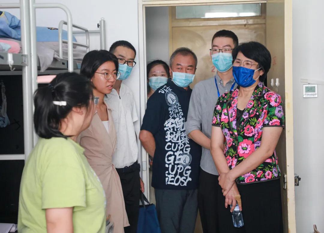 72de8e8a6d914c1ea291101c8220faaa.jpg 72de8e8a6d914c1ea291101c8220faaa.jpg