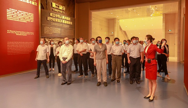 校領導參觀黨史展覽館 (33).jpg