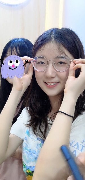 5cf625bddf4d4077ab58136d451feab6.jpg 石油工程學(xué)院 杜佳琪 生活照.jpg