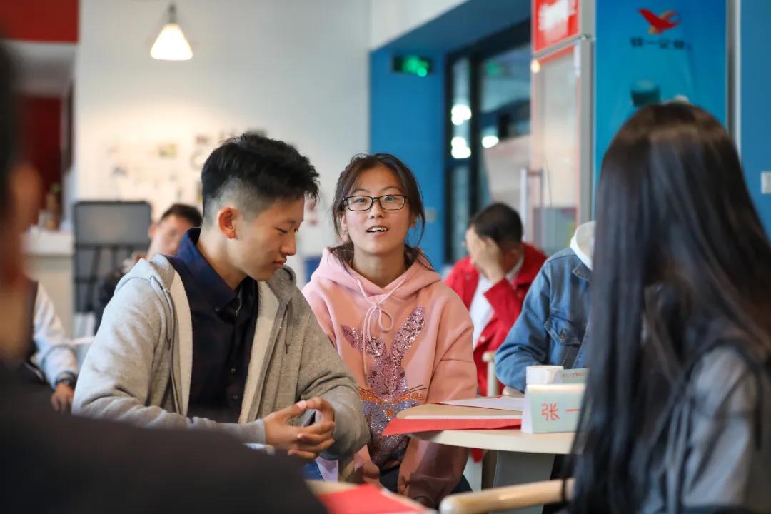 0dc48008e34b45f3a7cd43930bf077e4.jpg 0dc48008e34b45f3a7cd43930bf077e4.jpg