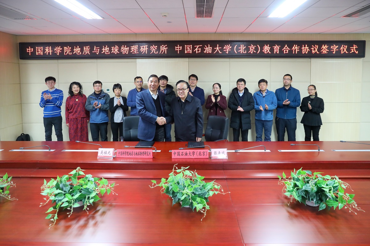 a8c3920b6ef24b2eb8ee83f0f9c58965.jpg a8c3920b6ef24b2eb8ee83f0f9c58965.jpg