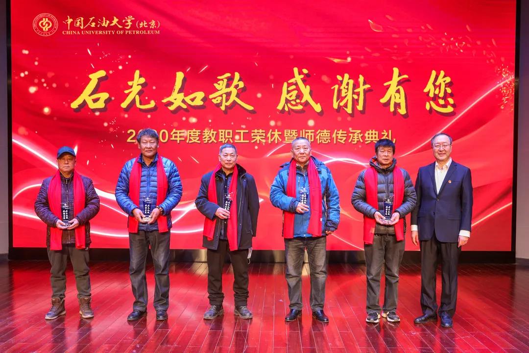 16f6218601774635b0b28c01438e8102.jpg 16f6218601774635b0b28c01438e8102.jpg