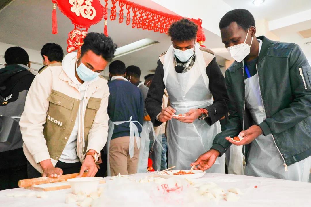 9531b3e76bc24d47b9ade9b4e46a6d69.jpg 9531b3e76bc24d47b9ade9b4e46a6d69.jpg