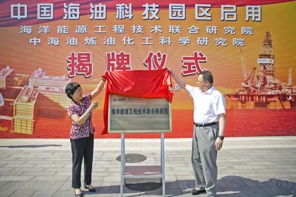 5dd0dc7dd83e40b59c73f9b46d830514.jpg 5dd0dc7dd83e40b59c73f9b46d830514.jpg