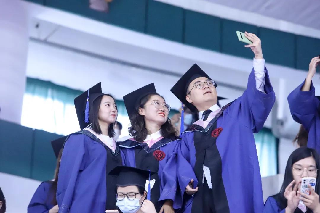 04aa2f290208432189b5ab7be44611eb.jpg 04aa2f290208432189b5ab7be44611eb.jpg