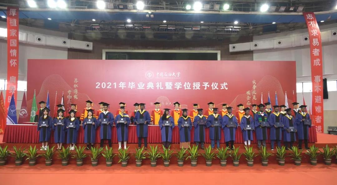 152b093f9e464446835ea64e39389744.jpg 152b093f9e464446835ea64e39389744.jpg