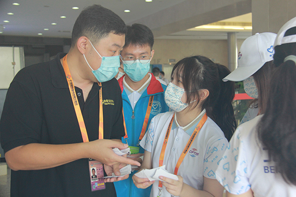 中石大志愿者崗前培訓暨會場踏勘工作圓滿完成,為服貿會保駕護航!-崗位講解1.JPG