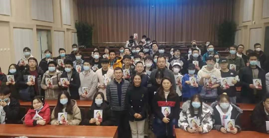 3f1e9e6df69544e9a30da2dfd7ddadda.jpg 3f1e9e6df69544e9a30da2dfd7ddadda.jpg