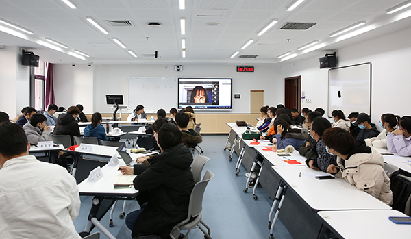 8ba35cdd5e334dabb2f4a88d9c888187.jpg 青馬班與克校區連線交流環節.jpg