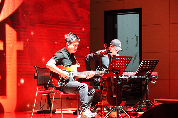 e1df400440dd462b8d5681a7afc08004.jpg 2021-5-24校園電影音樂會 楊利-23.JPG