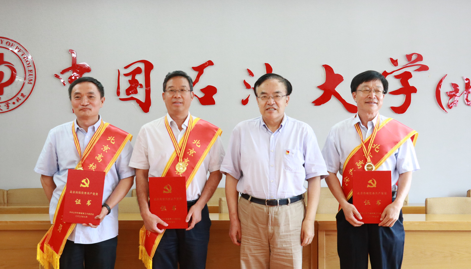 d359fce272ab4df9ab39cae8124a2f22.jpg d359fce272ab4df9ab39cae8124a2f22.jpg